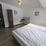 בית הארחה Gaestehaus Rur *