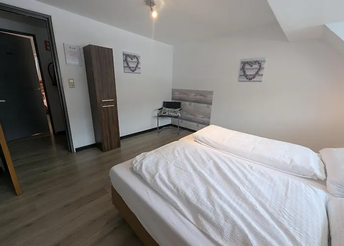 Πανσιόν Gaestehaus Rur *